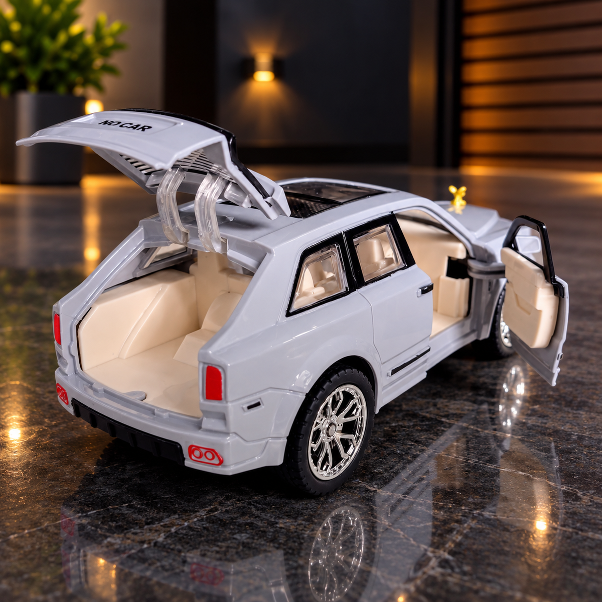 Luxury Gray Rolls-Royce Die-Cast Toy Car for Kids & Showpiece | Openable Doors & Rear Dicky